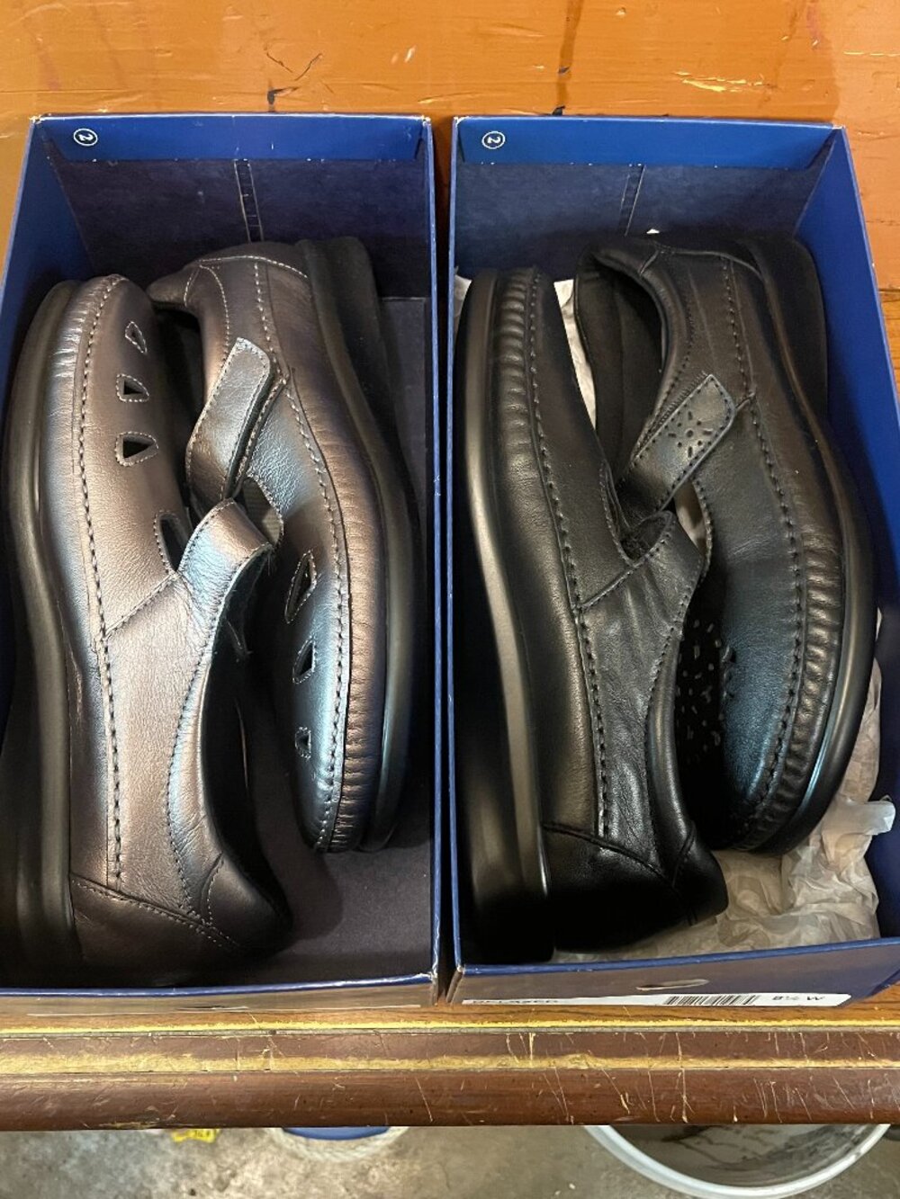 SAS Lot TWO Women's Size 8.5 W & 8.5 WW Roamer Mary Jane Comfort Walking Shoes